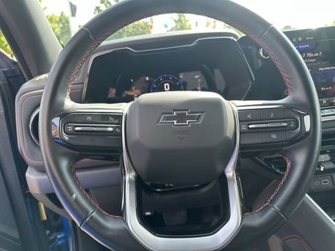 Used 2023 Chevrolet Colorado Z71 w/ Z71 Convenience Package 2 AWD/4WD image 13