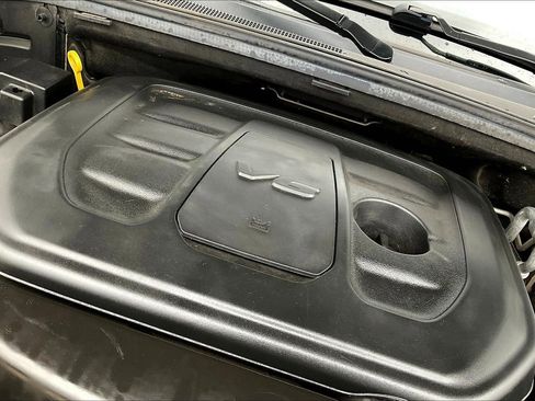 Used 2020 Jeep Grand Cherokee Laredo image 40