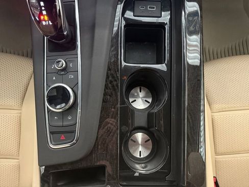 Used 2023 Cadillac Escalade ESV Premium Luxury image 11