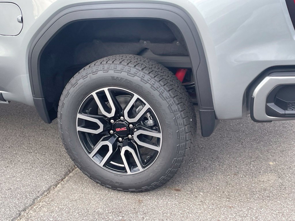 New 2026 GMC Sierra 1500 AT4 w/ AT4 Premium Package AWD/4WD image 9