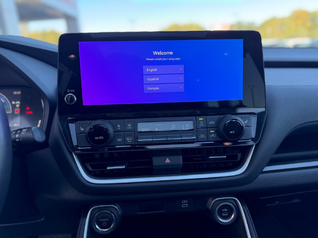 Used 2025 Toyota Grand Highlander AWD Hybrid image 17
