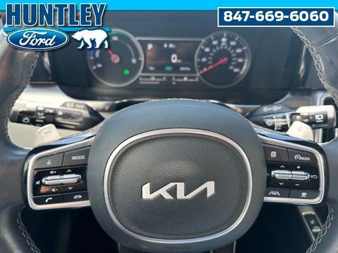 Used 2024 Kia Sorento EX AWD/4WD image 29