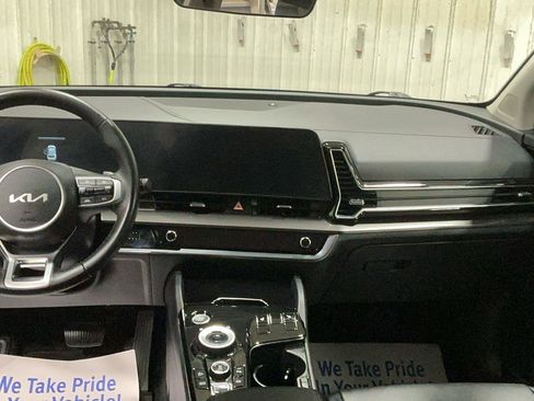 Used 2024 Kia Sportage EX image 20