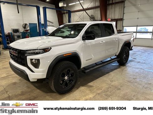 Used 2024 GMC Canyon Elevation w/ Trailering Package RWD image 10