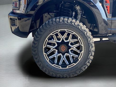 New 2026 Ford F250 Lariat w/ Black Appearance Package image 35