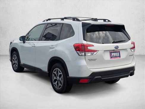 Used 2024 Subaru Forester Premium AWD/4WD image 8