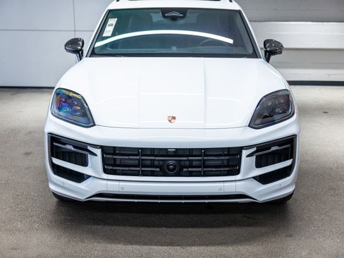 New 2026 Porsche Cayenne GTS AWD/4WD image 12