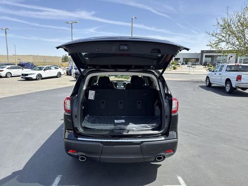 New 2026 Subaru Ascent Limited AWD/4WD image 21