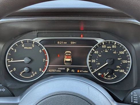 Used 2024 Nissan Rogue SV image 11