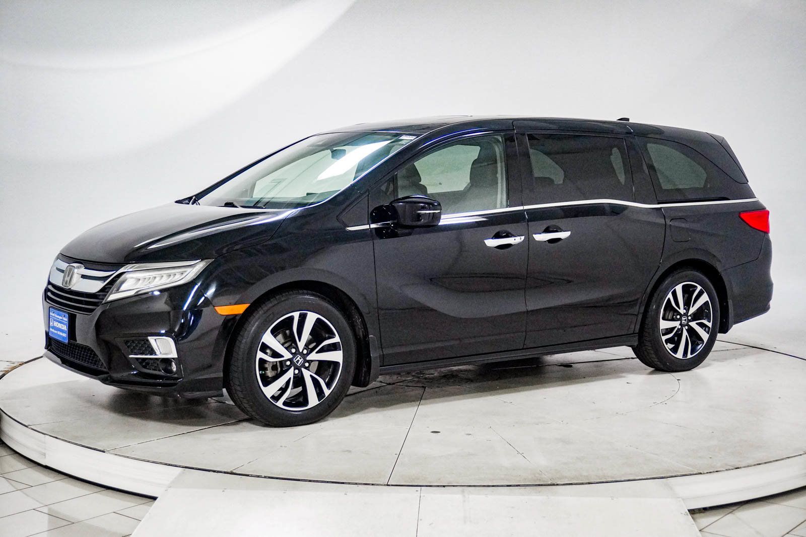 Used 2020 Honda Odyssey Elite image 4