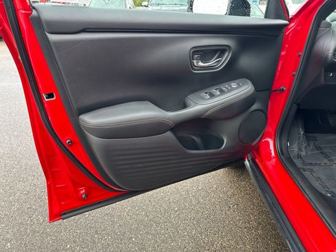 Used 2024 Honda HR-V Sport image 15