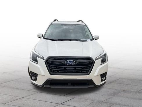 Used 2024 Subaru Forester Premium AWD/4WD image 2