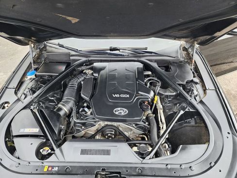 Used 2015 Hyundai Genesis 3.8 w/ Option Group 04 image 18