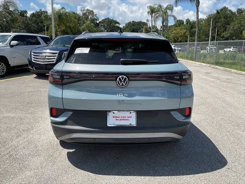 Used 2023 Volkswagen ID.4 Pro S Plus RWD image 6
