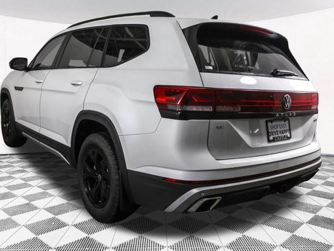 New 2026 Volkswagen Atlas Peak Edition image 15