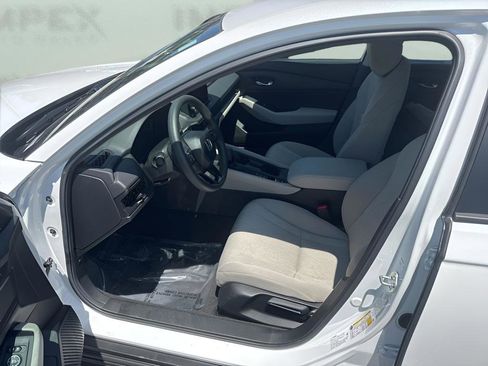 Used 2025 Honda Accord LX image 10