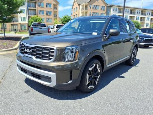 Used 2025 Kia Telluride S FWD image 36