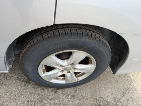 Used 2016 Nissan Quest SV FWD image 29