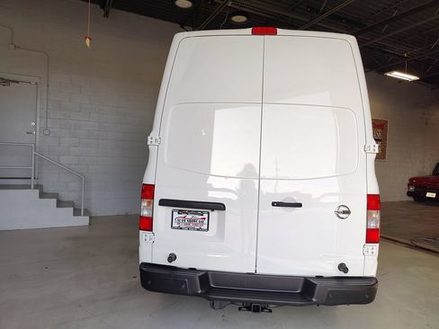 Used 2019 Nissan NV 3500 SV w/ Navigation Package RWD image 6