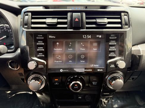 Used 2020 Toyota 4Runner Venture image 36