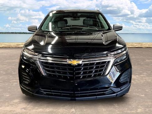 Used 2024 Chevrolet Equinox LS image 2