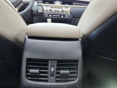 Used 2018 Lexus ES 350 w/ Premier Package image 49