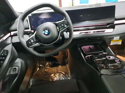 New 2027 BMW 530i xDrive AWD/4WD image 16