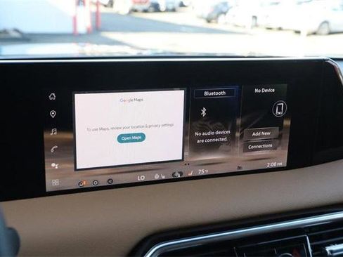 Used 2025 Nissan Armada SL w/ Captain's Chari Seat Package image 18