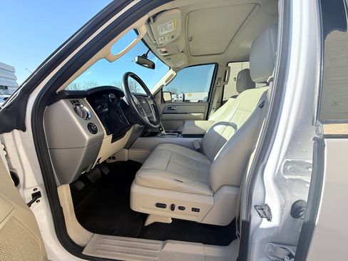 Used 2017 Ford Expedition Limited w/ Equipment Group 301A image 10