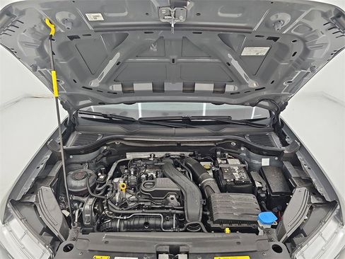 Used 2024 Volkswagen Taos SE image 41