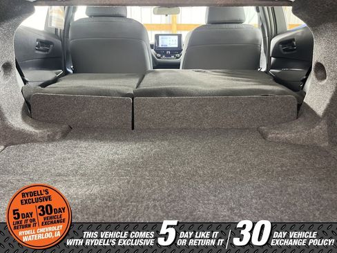 Used 2025 Toyota Corolla LE image 23