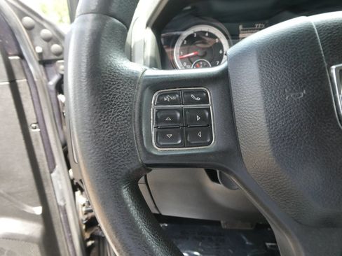 Used 2014 RAM 1500 Express RWD image 16