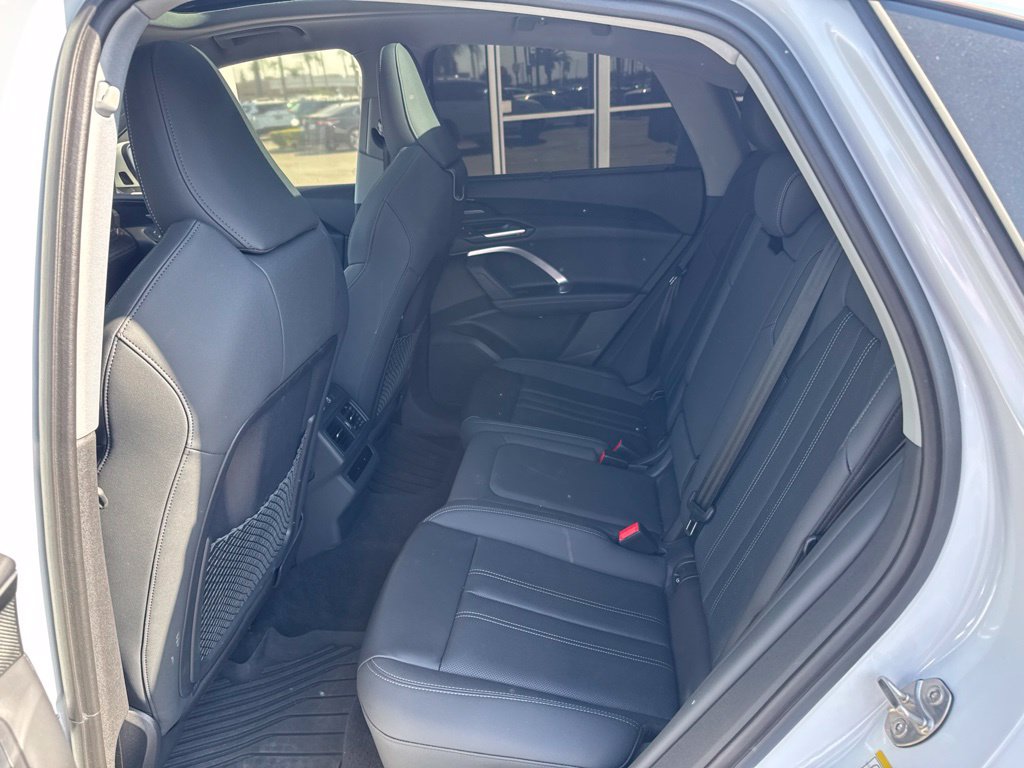 Used 2025 Audi Q5 Premium Plus w/ Premium Plus AWD/4WD image 18