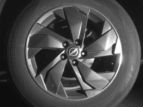 Used 2025 Nissan Rogue SV AWD/4WD image 14