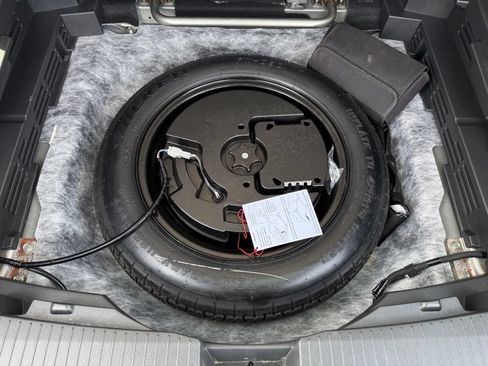 Used 2023 Nissan Rogue SV FWD image 19