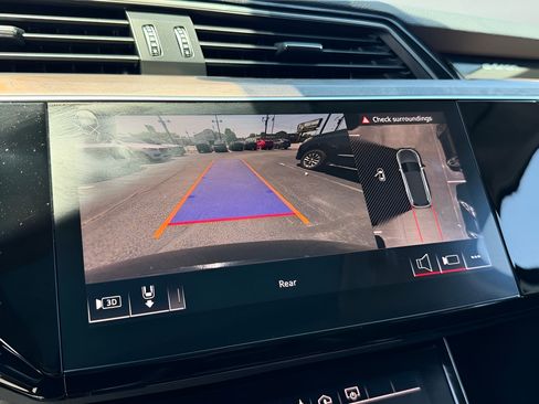 Used 2019 Audi e-tron Premium Plus AWD/4WD image 19