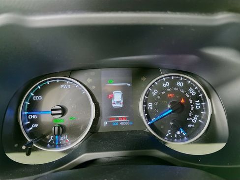 Used 2022 Toyota RAV4 XLE Premium AWD/4WD image 12