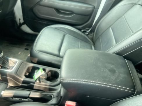 Used 2023 Jeep Wrangler Unlimited Sahara w/ Cold Weather Group AWD/4WD image 22