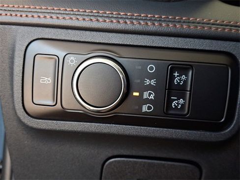 Used 2025 Ford Mustang GT Premium image 24