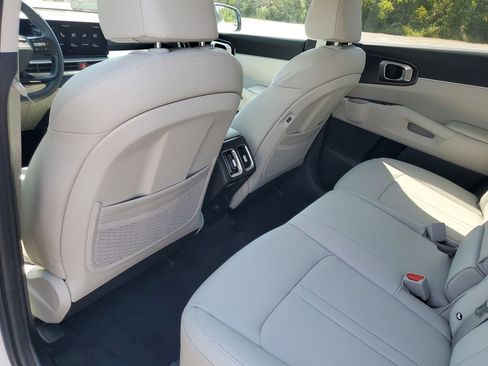 New 2026 Kia Sorento S w/ S Panoramic Sunroof Package image 24