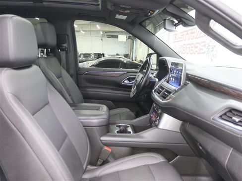 Used 2022 Chevrolet Tahoe Z71 w/ Luxury Package AWD/4WD image 34