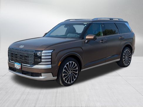 Certified 2026 Hyundai Palisade Calligraphy AWD/4WD image 3