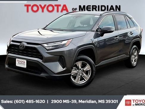 Used 2024 Toyota RAV4 XLE image 9