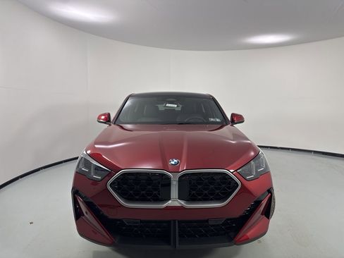 New 2026 BMW X2 xDrive28i w/ Convenience Package image 2