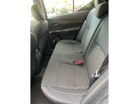 Used 2023 Nissan Kicks SV w/ Interior Electronics Package FWD image 9