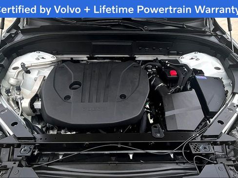 Used 2022 Volvo XC60 B5 Momentum image 12