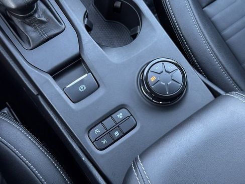 Certified 2024 Ford Ranger Lariat w/ Trailer Tow Package image 16