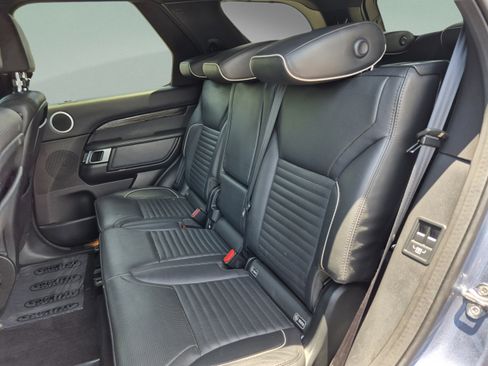 Used 2018 Land Rover Discovery HSE Luxury AWD/4WD image 19