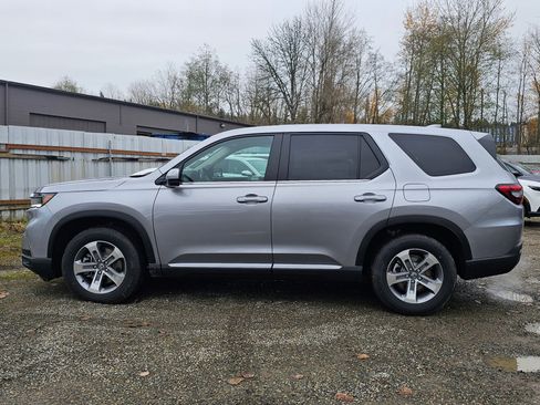 New 2025 Honda Pilot EX-L image 8