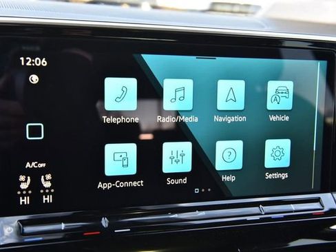 New 2026 Volkswagen Atlas Cross Sport SE image 14